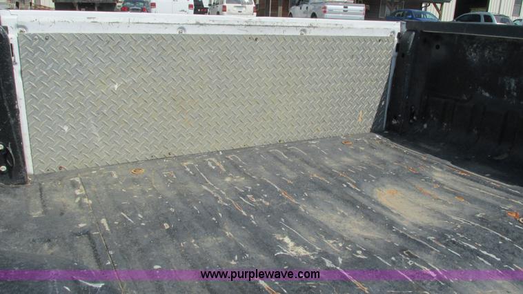 image for item L5260 2008 Ford F350 Super Duty Crew Cab pickup truck