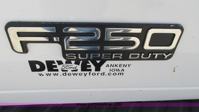 image for item L5260 2008 Ford F350 Super Duty Crew Cab pickup truck