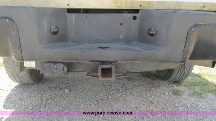 image for item L5260 2008 Ford F350 Super Duty Crew Cab pickup truck