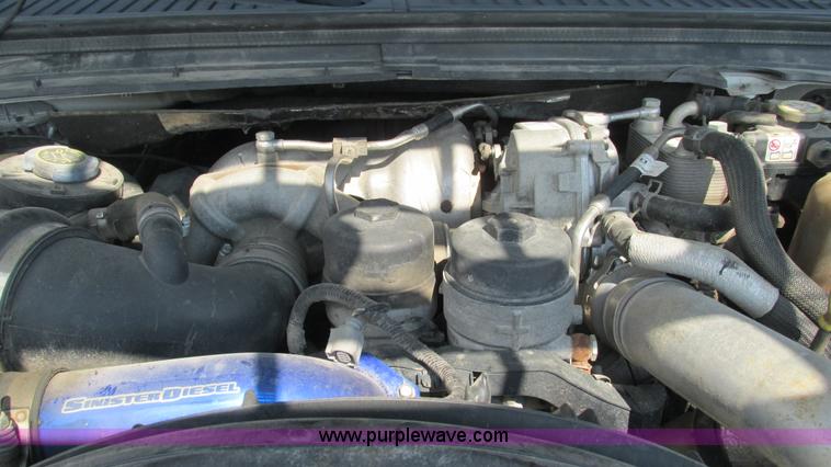 image for item L5260 2008 Ford F350 Super Duty Crew Cab pickup truck