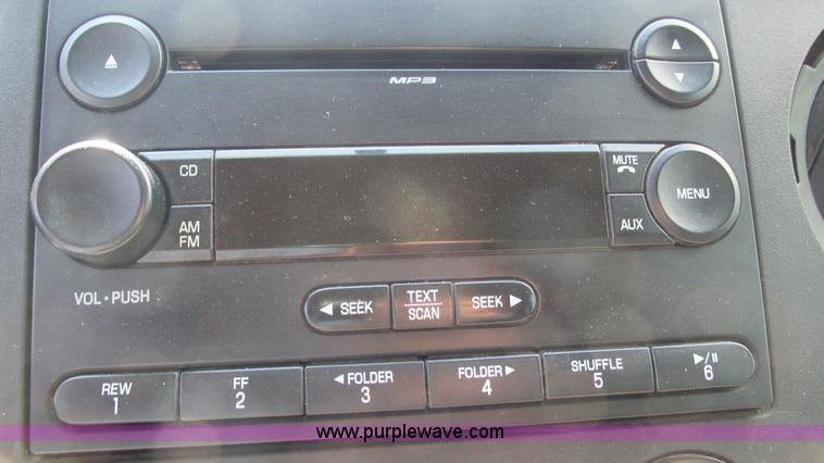 image for item L5260 2008 Ford F350 Super Duty Crew Cab pickup truck