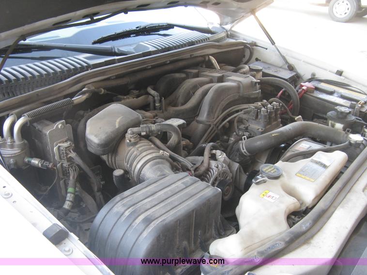 image for item L6332 2010 Ford Explorer XLT SUV