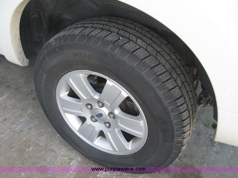 image for item L6332 2010 Ford Explorer XLT SUV