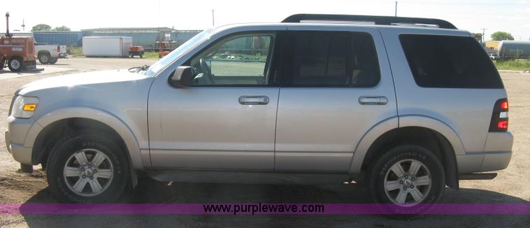 image for item L6333 2009 Ford Explorer XLT SUV