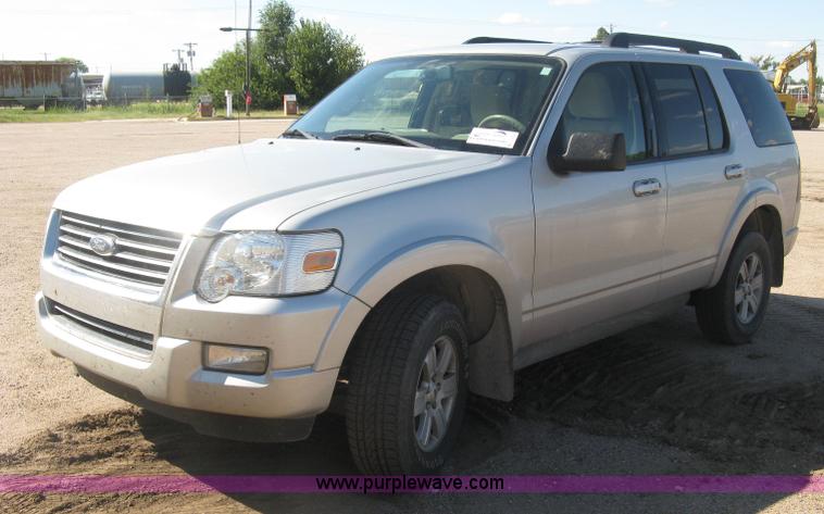 image for item L6333 2009 Ford Explorer XLT SUV