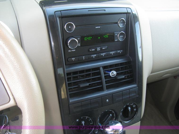 image for item L6333 2009 Ford Explorer XLT SUV