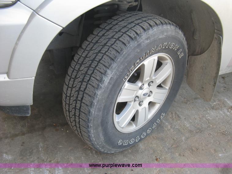 image for item L6333 2009 Ford Explorer XLT SUV