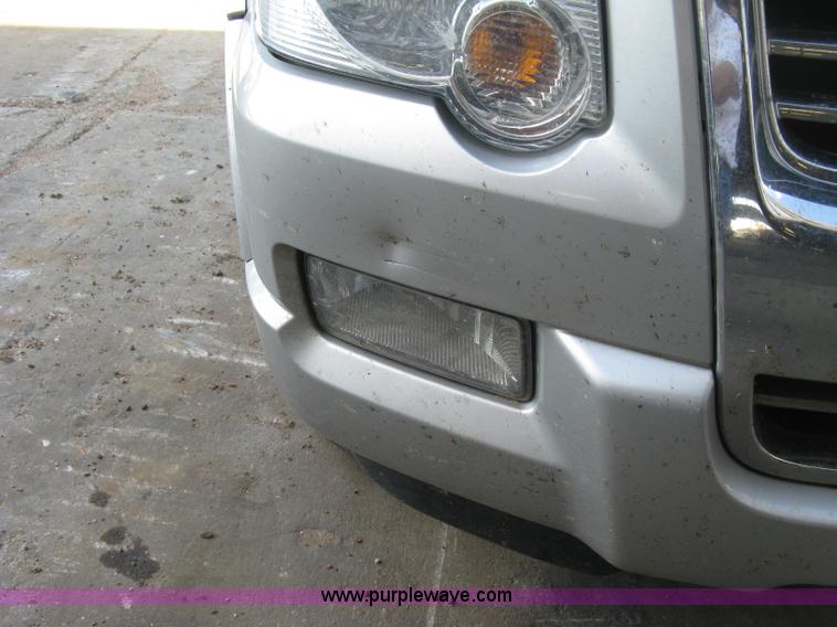 image for item L6333 2009 Ford Explorer XLT SUV