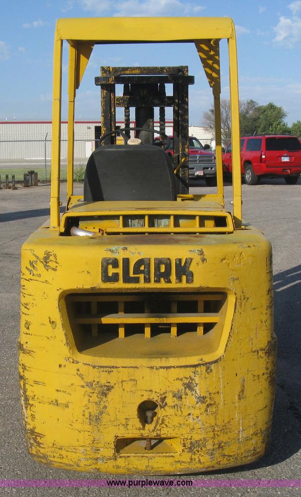 image for item L6340 Clark forklift