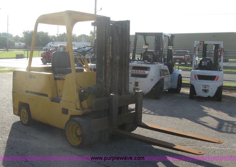 image for item L6340 Clark forklift