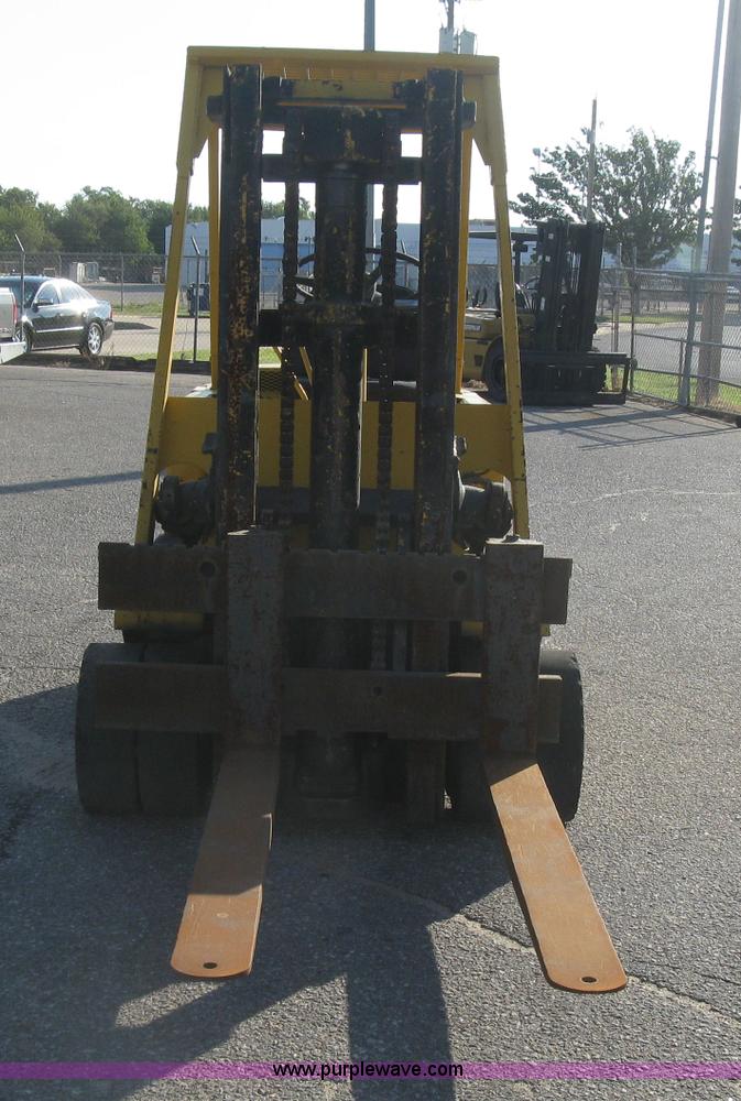 image for item L6340 Clark forklift