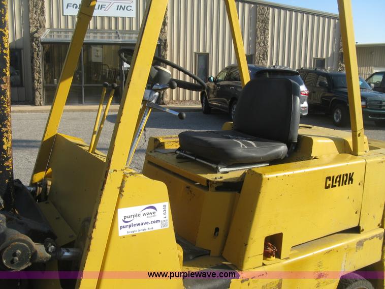 image for item L6340 Clark forklift
