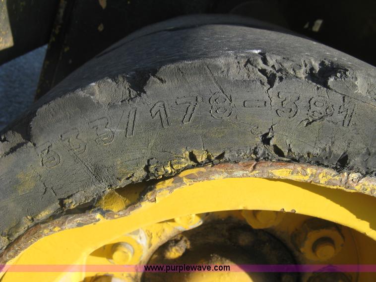 image for item L6340 Clark forklift