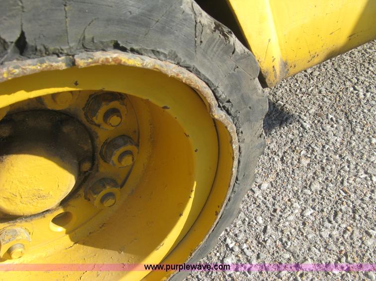 image for item L6340 Clark forklift