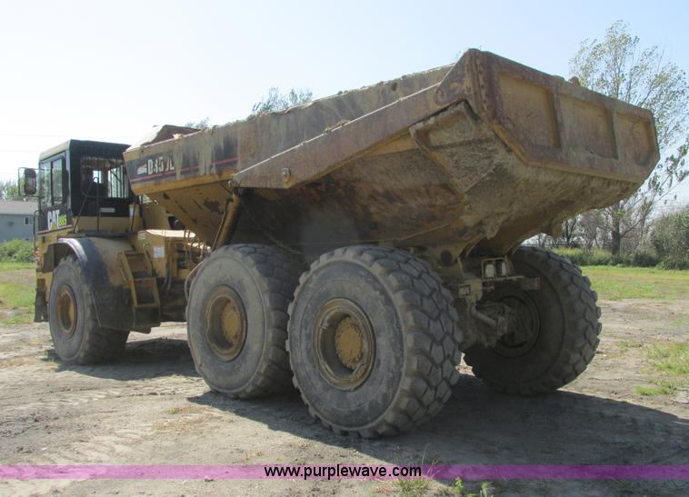 image for item A8855 1998 Caterpillar D350E haul truck