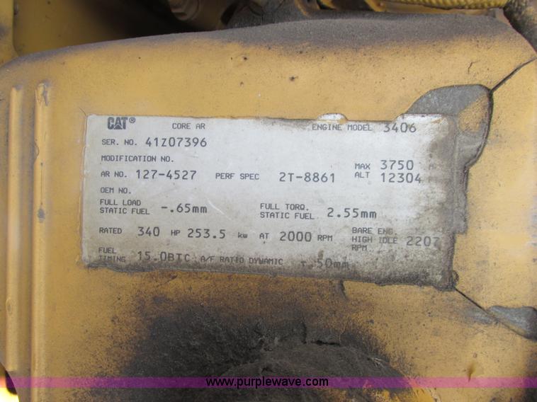 image for item A8856 1998 Caterpillar D350E haul truck