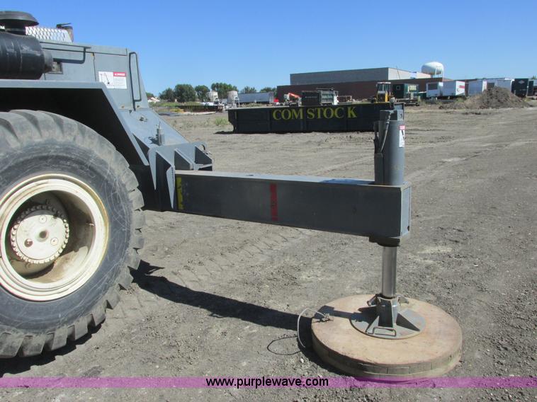 image for item A8857 2000 Terex RT230 rough terrain crane