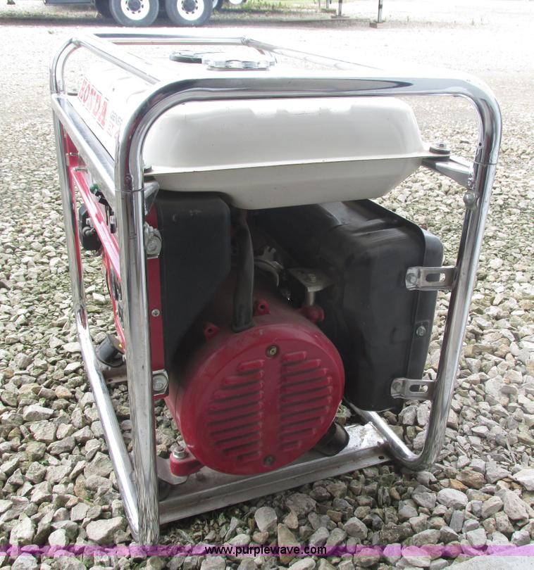 image for item AV9098 Honda EM4000 generator