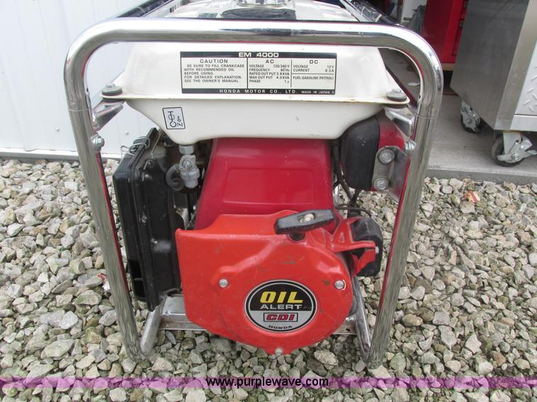 image for item AV9098 Honda EM4000 generator