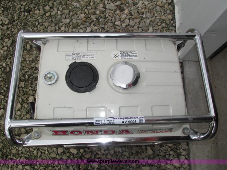 image for item AV9098 Honda EM4000 generator
