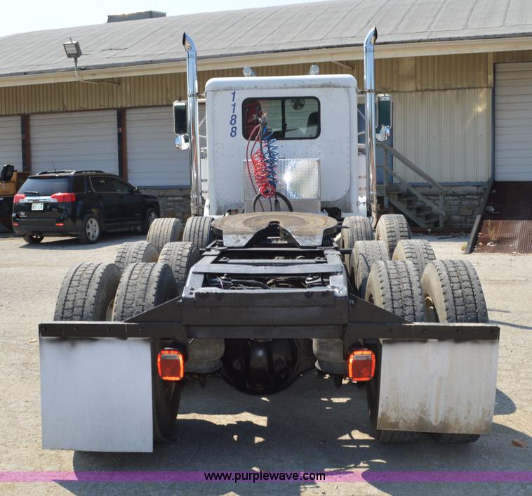 image for item AX9405 1989 Peterbilt 379 semi truck