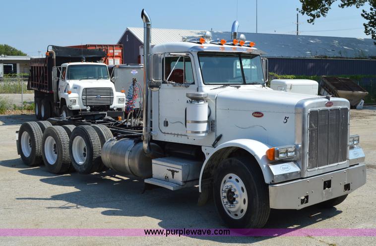 image for item AX9405 1989 Peterbilt 379 semi truck
