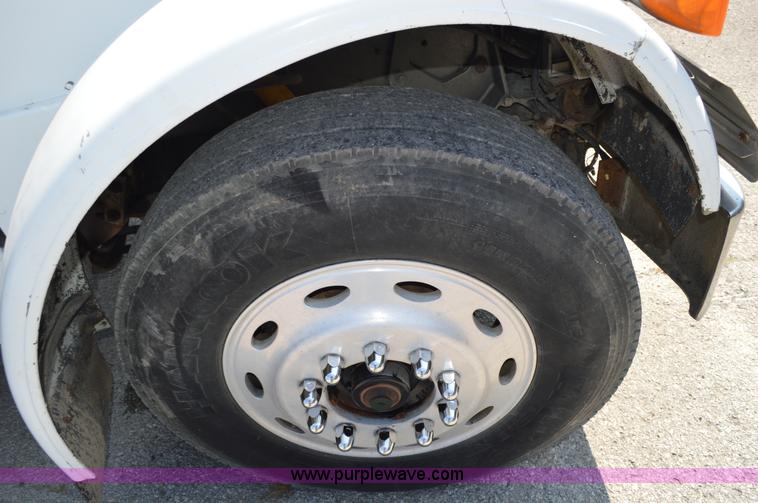 image for item AX9405 1989 Peterbilt 379 semi truck