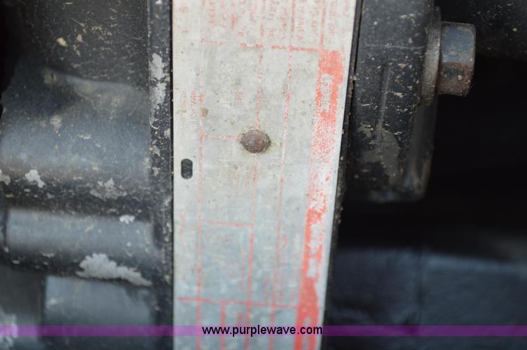 image for item AX9405 1989 Peterbilt 379 semi truck