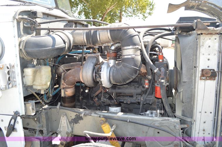 image for item AX9405 1989 Peterbilt 379 semi truck