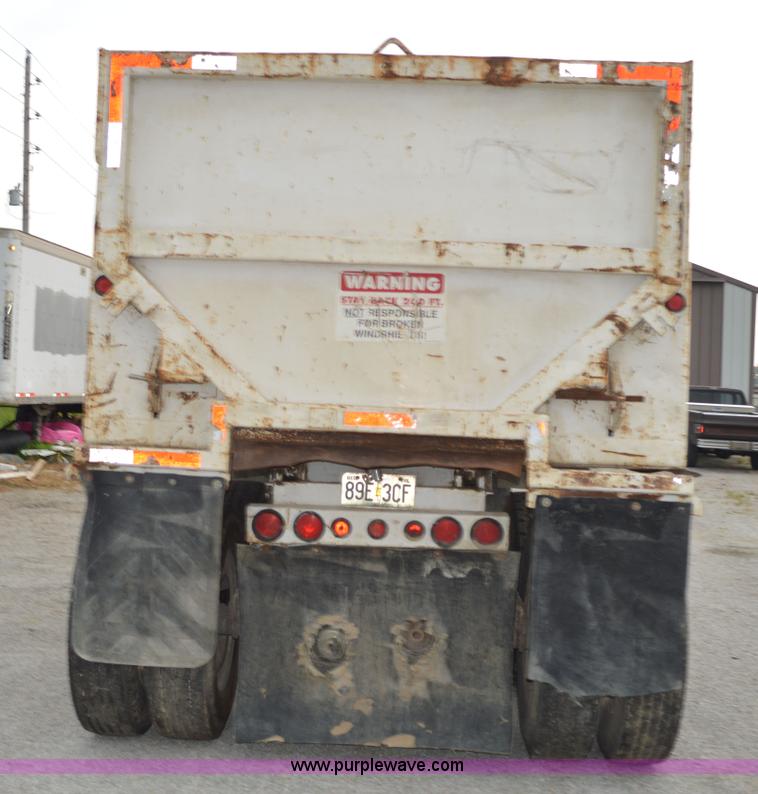 image for item AX9423 1996 Clement end dump trailer