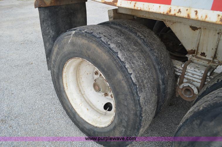image for item AX9423 1996 Clement end dump trailer