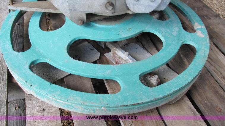 image for item AY9815 2006 Whiteman CA4HC power trowel