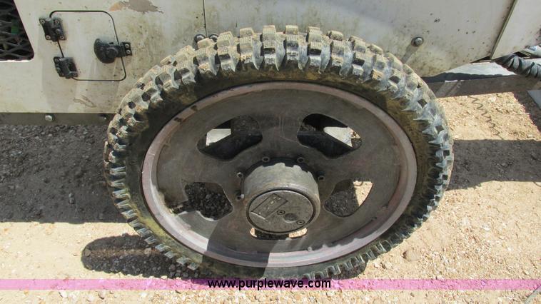 image for item AY9817 Somero Coppperhead XD walk-behind laser screed