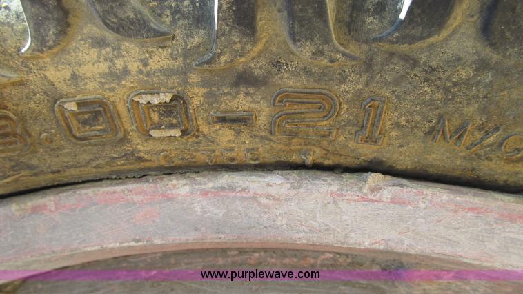 image for item AY9817 Somero Coppperhead XD walk-behind laser screed