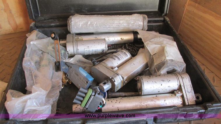 image for item AY9817 Somero Coppperhead XD walk-behind laser screed