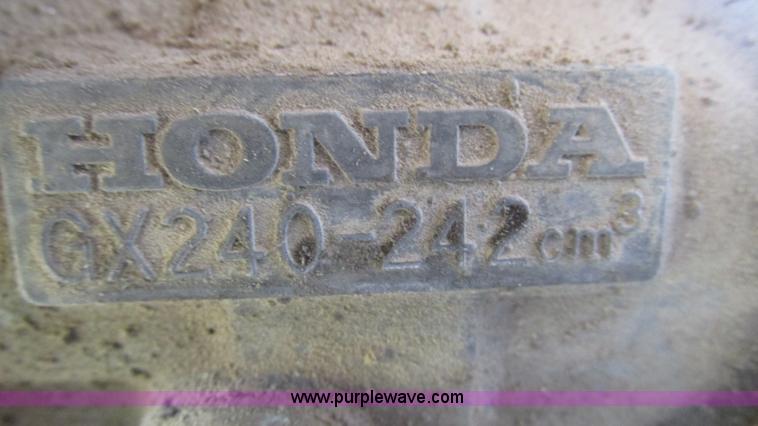 image for item BG9249 Whiteman B48H power trowel