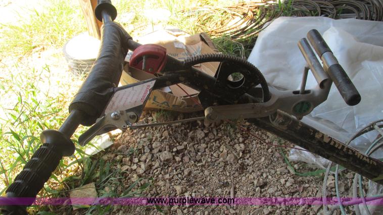 image for item BG9249 Whiteman B48H power trowel