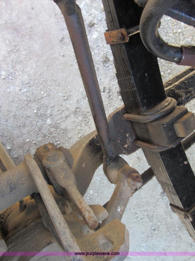 image for item D2434 1989 Ford LN8000 refuse truck