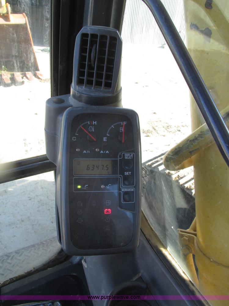 image for item H1180 2005 John Deere 330C LC excavator