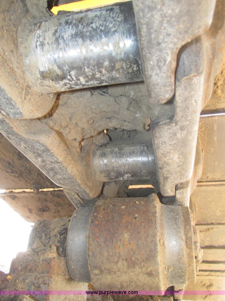 image for item H1180 2005 John Deere 330C LC excavator