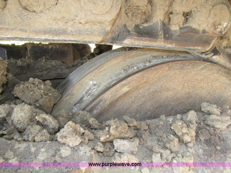 image for item H1180 2005 John Deere 330C LC excavator