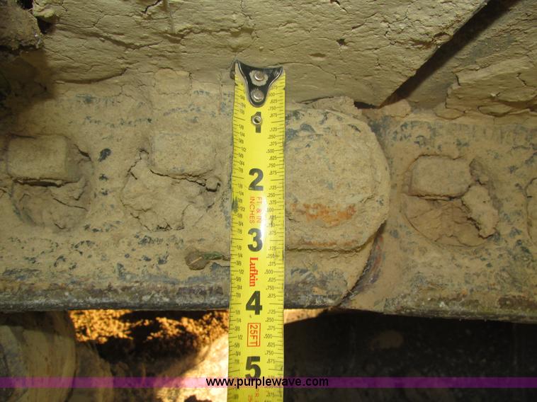 image for item H1180 2005 John Deere 330C LC excavator