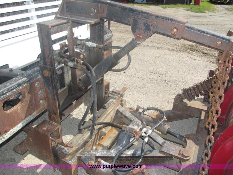 image for item H1181 2001 International 4700 dump truck