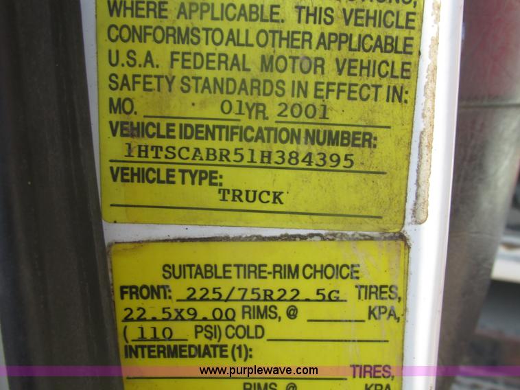 image for item H1181 2001 International 4700 dump truck