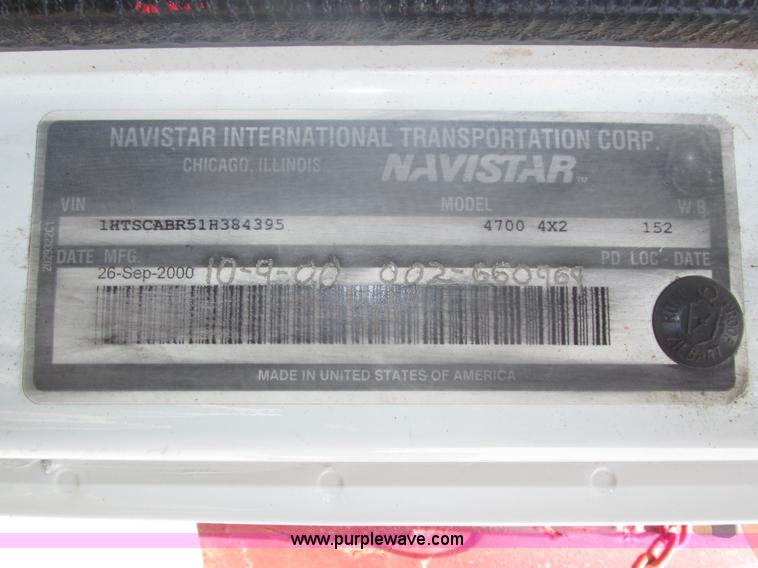 image for item H1181 2001 International 4700 dump truck