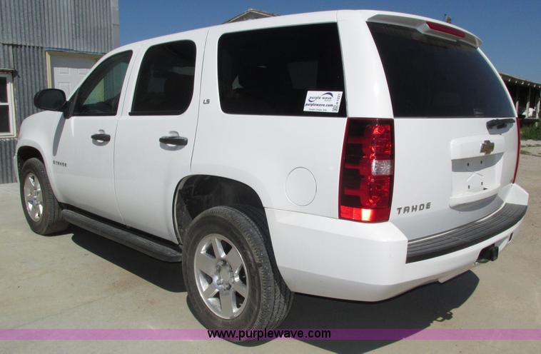 image for item H1221 2009 Chevrolet Tahoe LS SUV