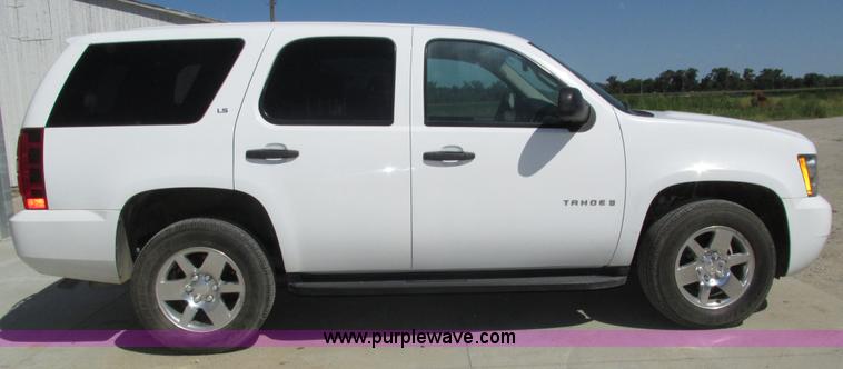 image for item H1221 2009 Chevrolet Tahoe LS SUV