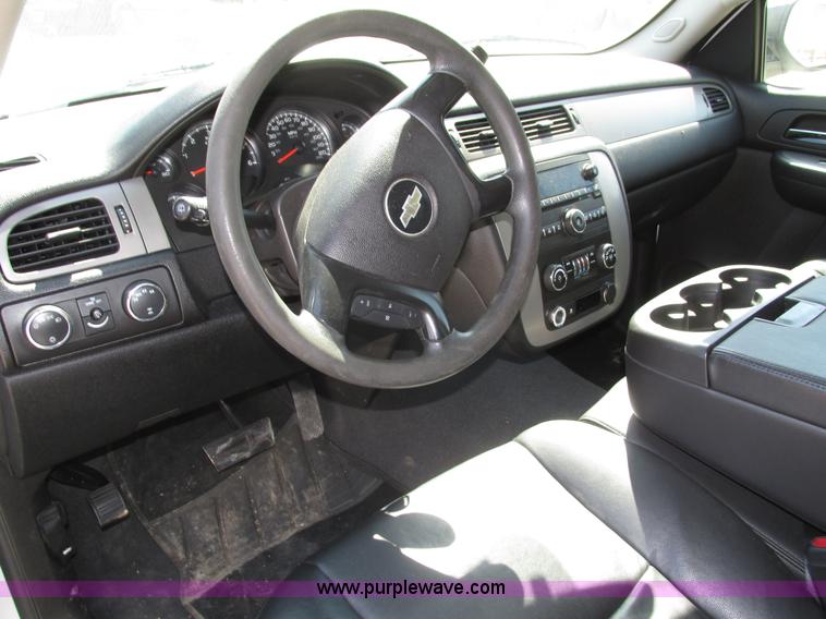 image for item H1221 2009 Chevrolet Tahoe LS SUV