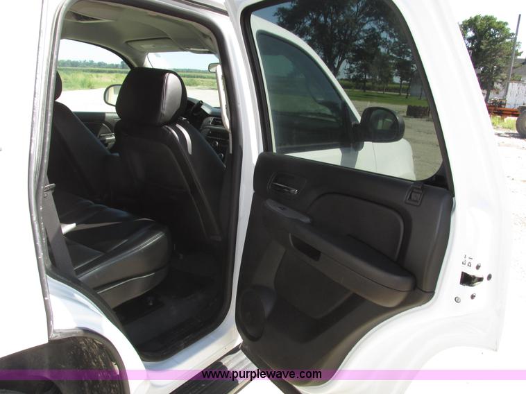 image for item H1221 2009 Chevrolet Tahoe LS SUV