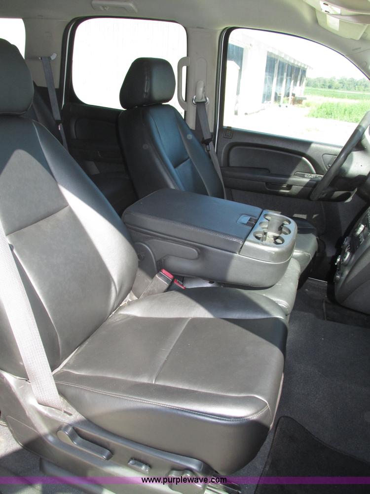 image for item H1221 2009 Chevrolet Tahoe LS SUV